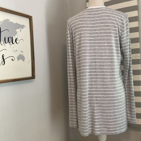 Athleta Light Gray & White Striped Threadlight Layering Top Size Medium - Picture 6 of 9